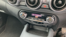 Nissan Juke 1.0 DiG-T 114 N-Connecta 5dr Petrol Hatchback